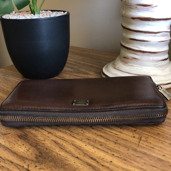 Dolce & Gabbana Leather Continental Wallet - Picture 4 of 11